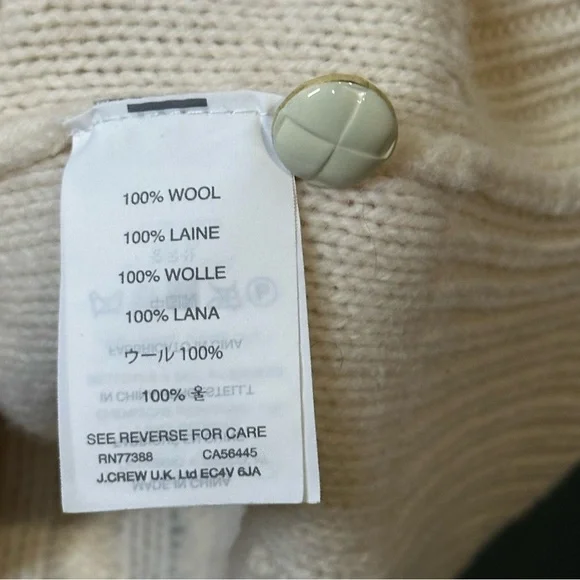 J CREW Size M Cream Wool Cable Knit Pullover Sweater w/ Shoulder Buttons - Picture 6 of 6